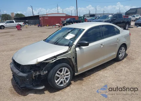 2015 Volkswagen Jetta 2.0L S z USA, uszkodzony, nr VIN 3VW2K7AJ8FM220167